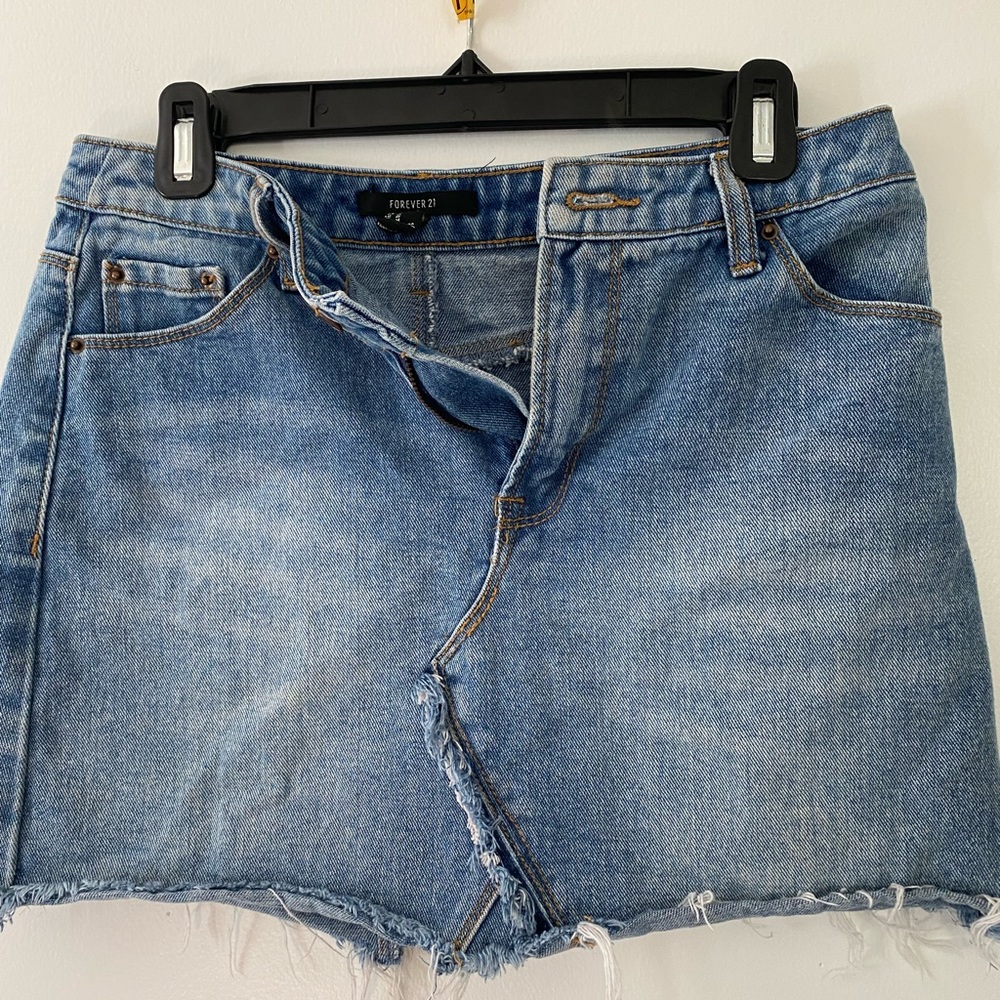 Forever 21 denim mini skirt size M